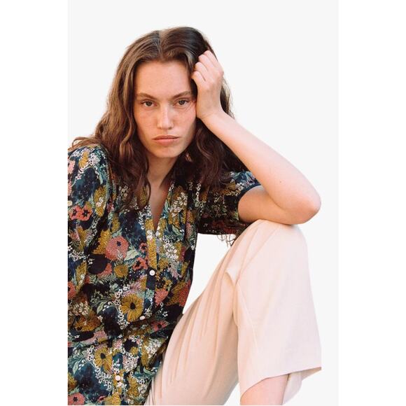 Trovata Birds Of Paradis Dakota Blouse Floral Deep Bramble Short Sleeve V Neck - Picture 8 of 9